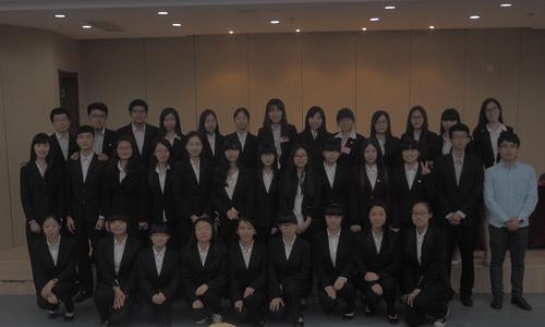 学生会合影